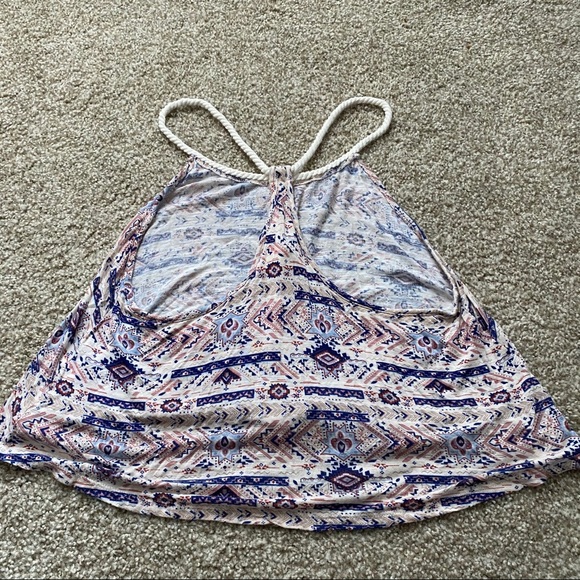 Flowy Tank Top - Picture 2 of 3